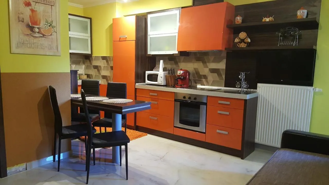 Safari Apartman Hajdúszoboszló Apartament