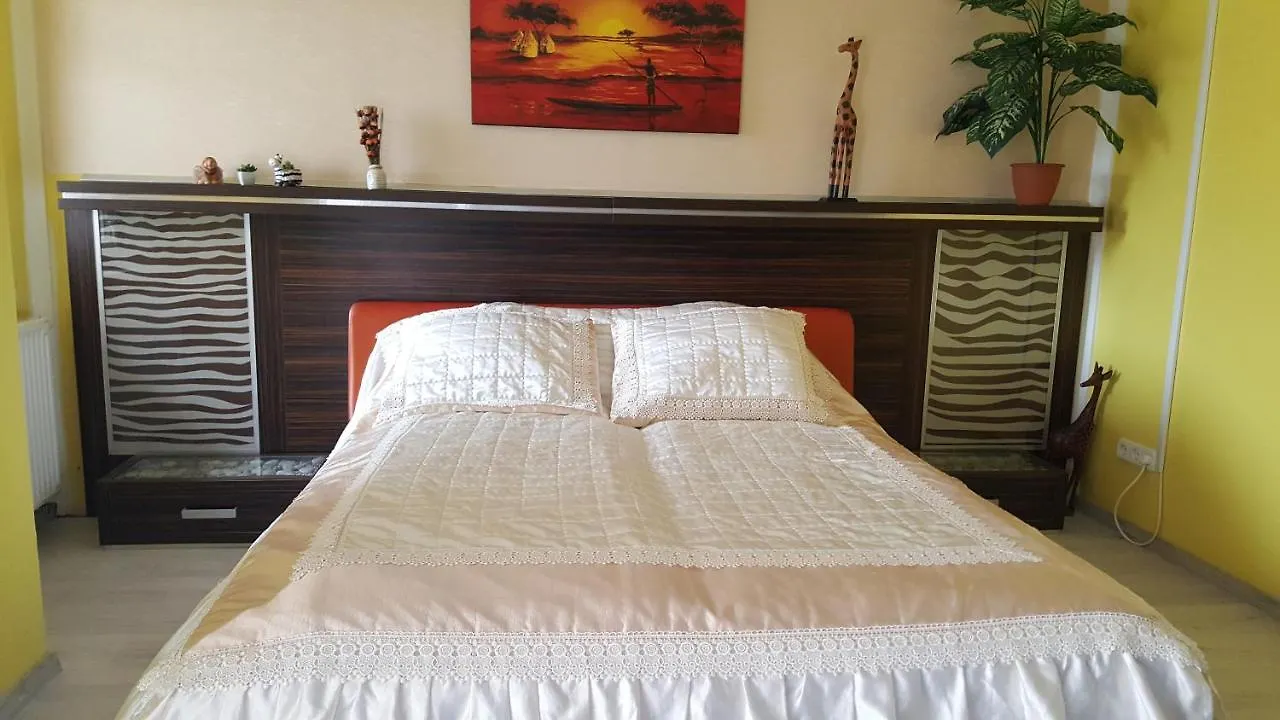 Safari Apartman Hajduszoboszlo شقة